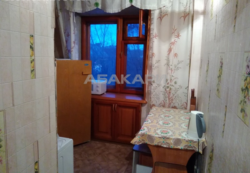 3-комнатная Новосибирская Новосибирская ул. за 18000 руб/мес фото 1